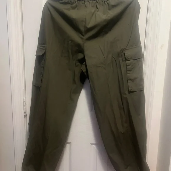 Gu olive  Green Cargo Pants - Picture 2 of 4
